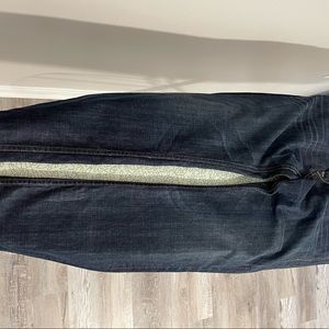 Earnest Sewn Mens jeans 36 x 33 straight leg. Worn only a few times.
